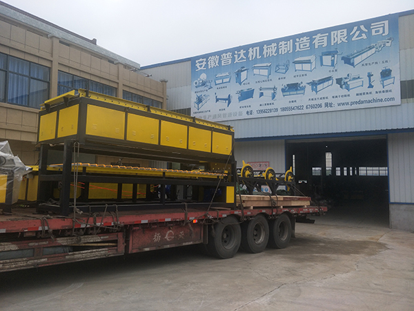 上海客戶訂購U型風管生產線全套